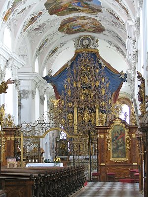 Stift Stams (Stiftskirche mit Hochaltar) (Foto: A. Prock)